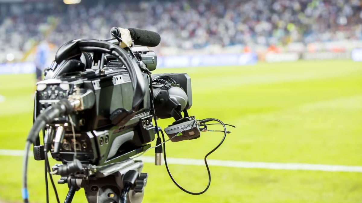 The Evolution of Sports Broadcasting: How Technology is Changing the Game