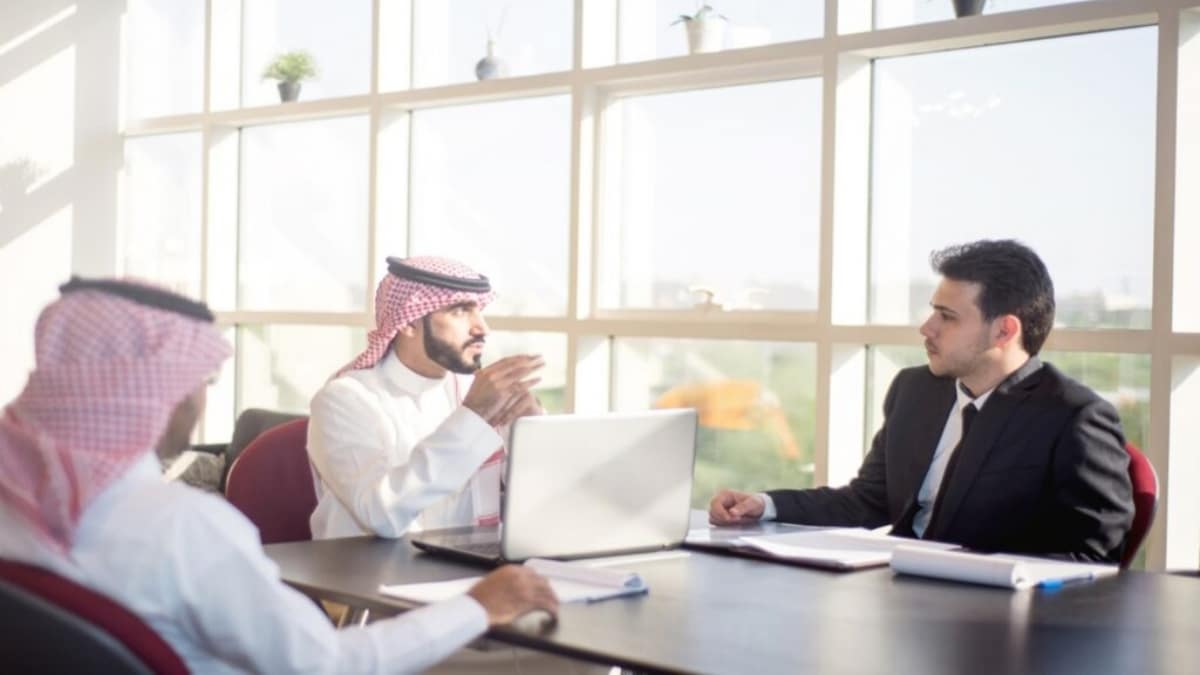 Top Benefits of Doing Business in Saudi Arabia for Foreign Investors